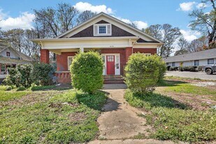 1656 Ware Ave in East Point, GA - Building Photo