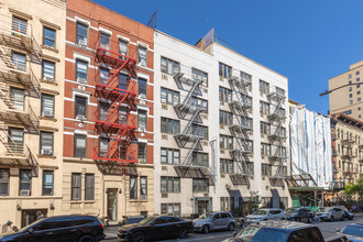 217 E 25th St in New York, NY - Building Photo - Primary Photo