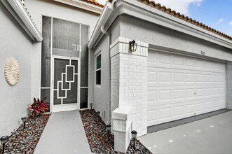 9601 Harbour Lake Cir in Boynton Beach, FL - Building Photo - Building Photo