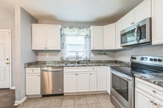 15401 Gardner Rd in Waldorf, MD - Building Photo - Building Photo