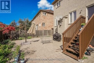14 Anjac Crescent in Markham, ON - Building Photo - Building Photo