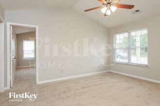 4 Franklinwood Dr in Greensboro, NC - Building Photo - Building Photo