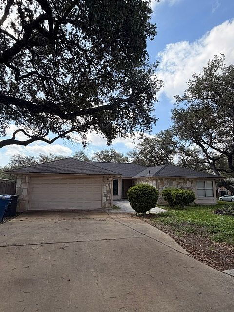 2718 Rim Rock Trail