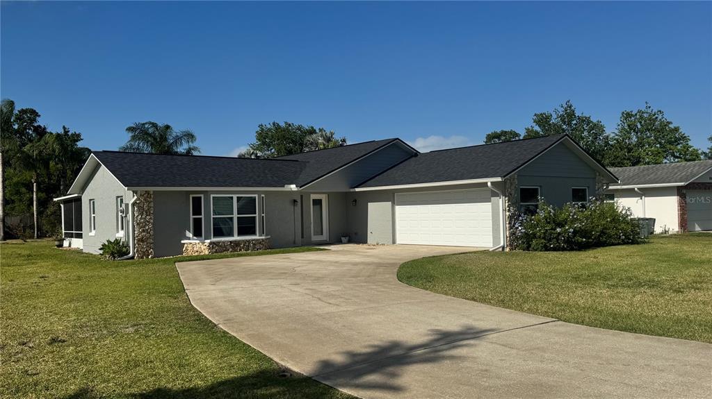 804 Wildwood Cir in Port Orange, FL - Building Photo