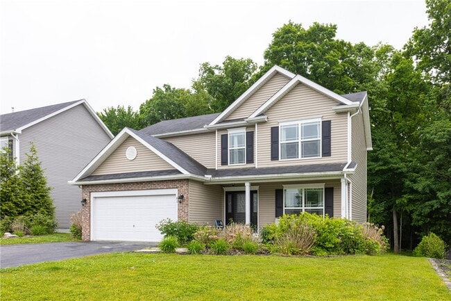 83 Southend Square in West Henrietta, NY - Building Photo - Building Photo