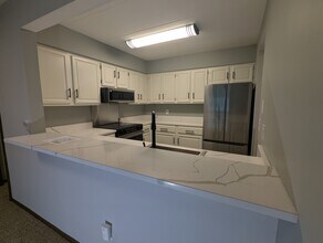 3320 Louisiana Ave S in St. Louis Park, MN - Building Photo - Building Photo