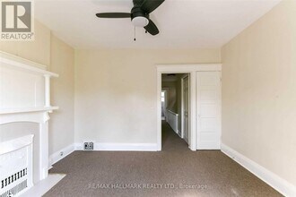 852 Carlaw Ave in Toronto, ON - Building Photo - Building Photo