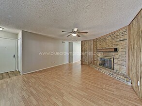 4202 Glenlawn Ct in Arlington, TX - Building Photo - Building Photo