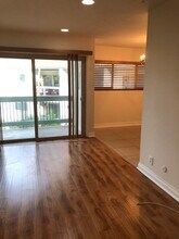 4726 Park Granada, Unit 216 in Calabasas, CA - Foto de edificio - Building Photo