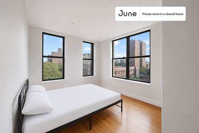 property at 23 E 109th St