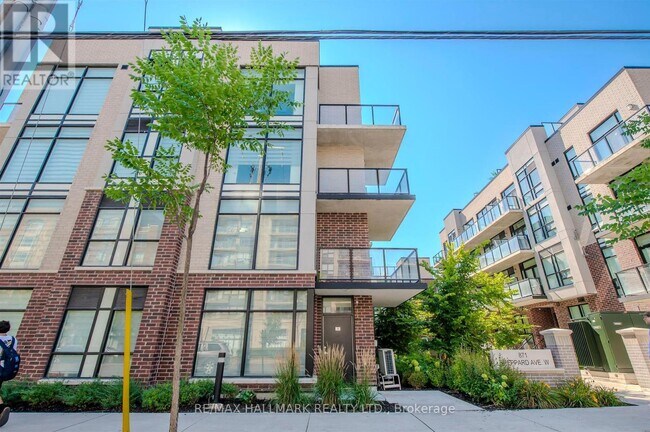 property at 871-871 Sheppard Ave W