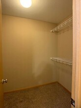 511 Stonedale Dr in Manhattan, KS - Building Photo - Building Photo