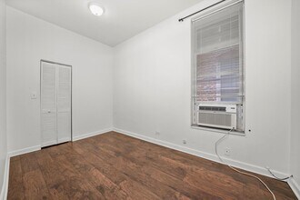 1946 N Wilmot Ave in Chicago, IL - Building Photo - Building Photo