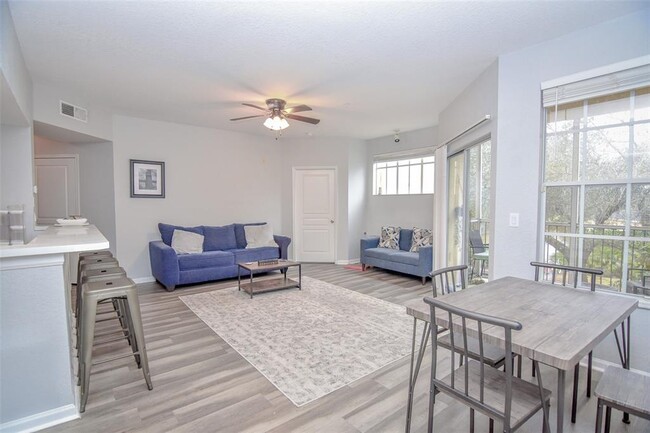 5125 Palm Springs Blvd in Tampa, FL - Building Photo - Building Photo