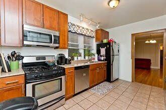 2114 W Arthur Ave in Chicago, IL - Building Photo - Building Photo