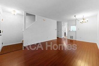 3212 River Villa Way in Indianapolis, IN - Building Photo - Building Photo
