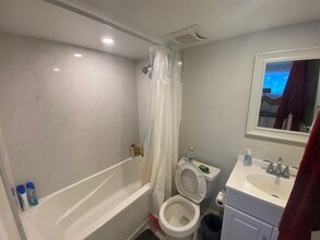 56 Gilroy Dr in Toronto, ON - Building Photo - Building Photo