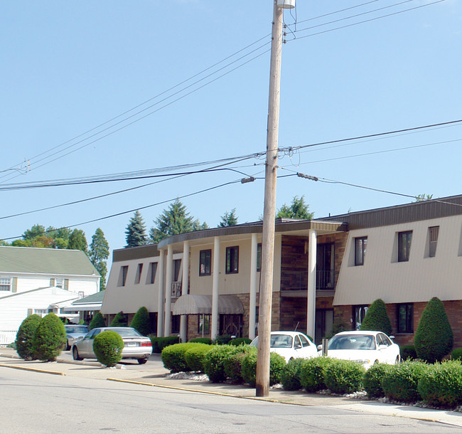 310 Wilson Ave in Beaver, PA - Building Photo - Building Photo