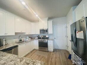 905 Greenland Square in Highland Park, NJ - Building Photo - Building Photo