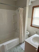 563 Rellim Dr in Kent, OH - Building Photo - Building Photo