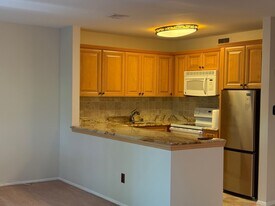 188 Long Hill Dr, Unit 188 Long Hill Drive in Yorktown Heights, NY - Building Photo