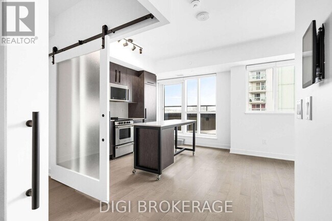 560 Rideau St in Ottawa, ON - Building Photo - Building Photo