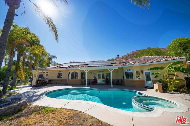 property at 17833 Wildridge Ln