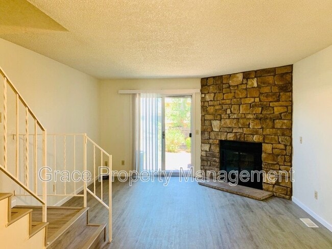 2224 S Jasper Way in Aurora, CO - Building Photo - Building Photo