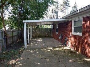 881 Allen Rd in Ypsilanti, MI - Building Photo - Building Photo