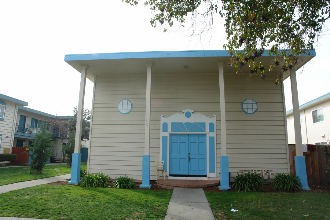 3682 Waterbury Ct in San Jose, CA - Foto de edificio