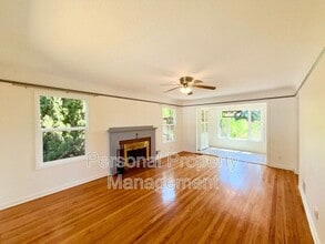 4313 NE Valley View Ln in Vancouver, WA - Building Photo - Building Photo