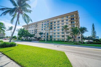 1009 N Ocean Blvd in Pompano Beach, FL - Building Photo - Building Photo