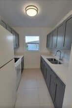 2311 NW 14th St in Miami, FL - Building Photo - Building Photo