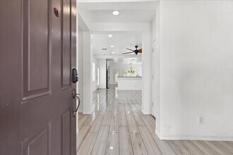 10321 Howling Coyote Ave in Las Vegas, NV - Building Photo - Building Photo