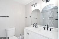 2644 E Hoffman St photo'