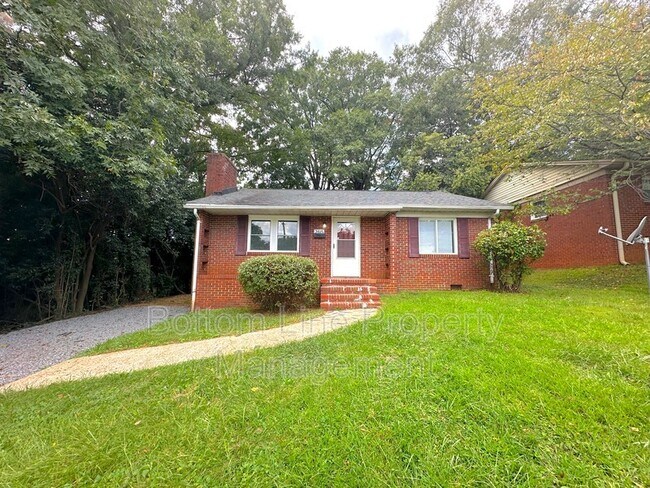 property at 2615 Amber Dr