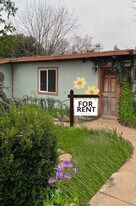 2255 Floral Ave in Chico, CA - Building Photo