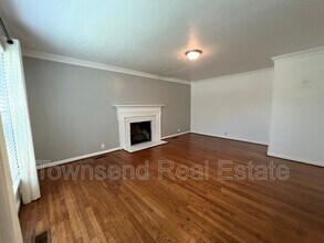 2814 Mirror Lake Dr in Fayetteville, NC - Building Photo - Building Photo