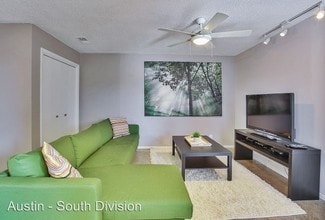 Willowrun Apartments in Austin, TX - Building Photo - Interior Photo