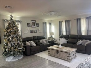 5045 Bloodhound St in Las Vegas, NV - Building Photo - Building Photo