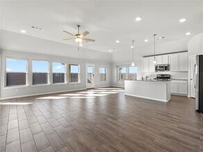 3301 Redbud Flower Trl in Venus, TX - Building Photo - Building Photo