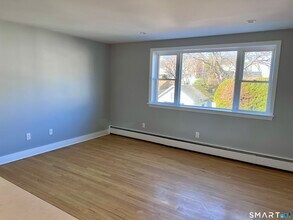 7 Dale St in Stamford, CT - Building Photo - Building Photo