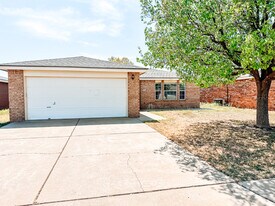 6111 7th St in Lubbock, TX - Building Photo