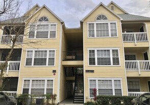 1055 S Hiawassee Rd in Orlando, FL - Building Photo