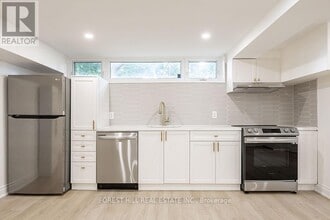63 Burcher Rd in Ajax, ON - Building Photo - Building Photo