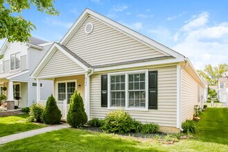 4240 Shortleaf Ln in Grove City, OH - Building Photo - Building Photo