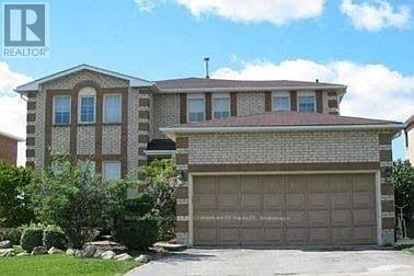 9 Coldstream Crescent in Richmond Hill, ON - Building Photo