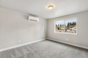 61532 SE Jennifer Ln in Bend, OR - Building Photo