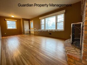 9107 13th Ave S in Bloomington, MN - Building Photo - Building Photo