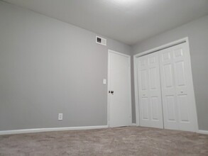 Dunwoody Exchange Apartments in Atlanta, GA - Building Photo - Building Photo